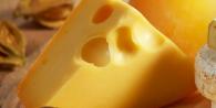 Твердый сыр для детей: польза и вред Со скольки можно есть сыр детям